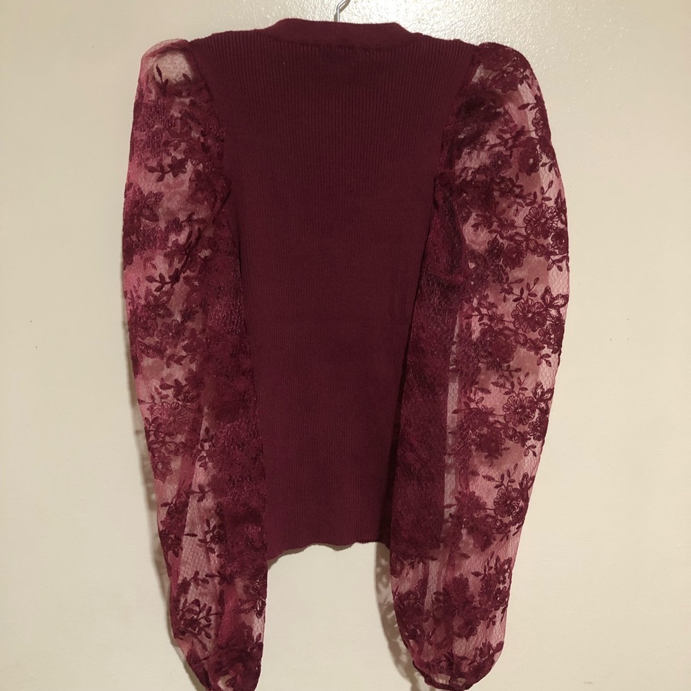 Peach crewneck Ribbed sweater burgundy size large Puffy Floral Sheer Lace sleeve - Picture 2 of 9